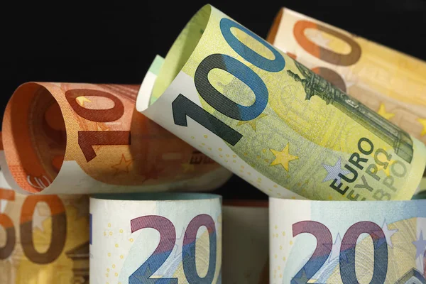 Várias Notas Euro Enroladas Este Conceito Ideia Zona Euro — Fotografia de Stock