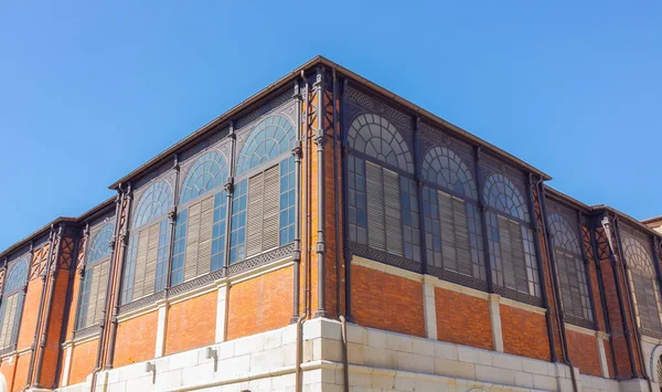 Mercado público de suministros en la ciudad de Zamora — Foto de Stock