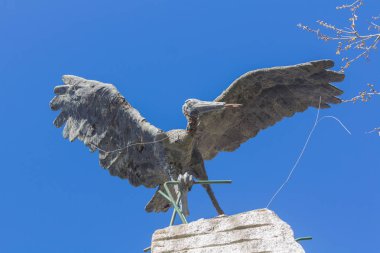 Broken Peak ile bronz fırtına