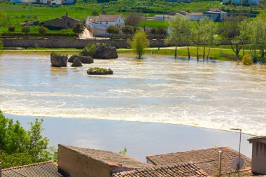 Nehir duero Zamora şehir üzerinden yol üzerinde