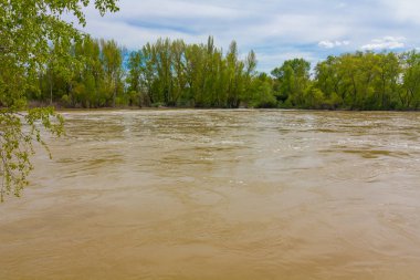 Nehir duero Zamora şehir üzerinden yol üzerinde