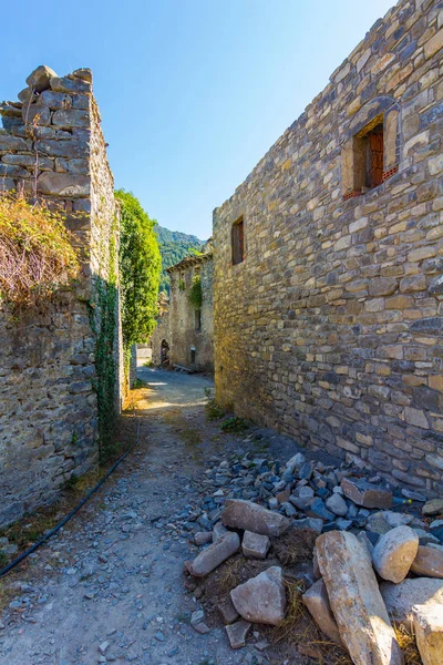 Opuštěná vesnice v Pyrenejích, Janovas, Španělsko — Stock fotografie