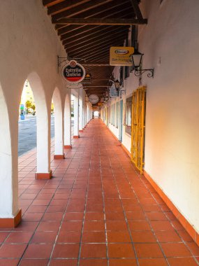 La Manga Ispanya 2 Ocak 2016: boş ticari alanlar bu ti