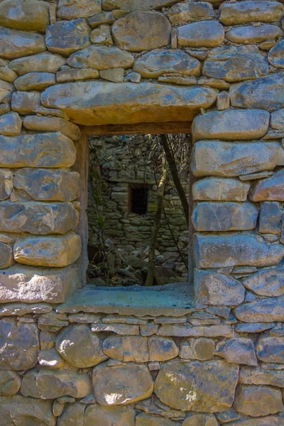Windows in old stone house — Stock Photo, Image