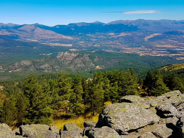 Panoramic view of the Guadarrama valley in Madrid, Spain — Stock Photo, Image