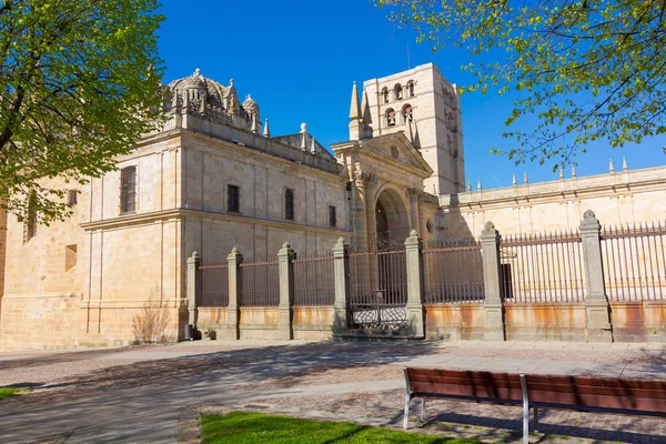 Kilise Katolik İspanya tipik bina — Stok fotoğraf