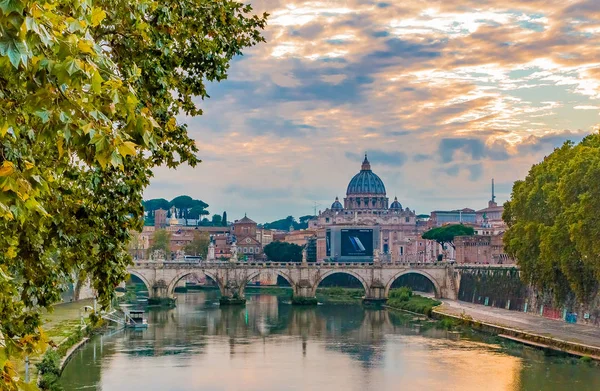 View of St. Peter's Basilica over Tiber at sunset Royalty Free Stock Photos