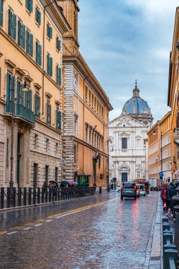 Dar Arnavut kaldırımlı Centro Storico Roma İtalya sokak