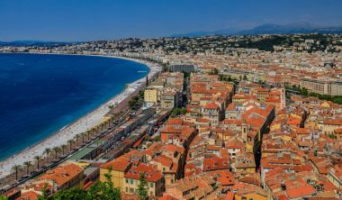 Old Town, Vieille güzel şehir sahil şeridi ve turuncu çatılarına