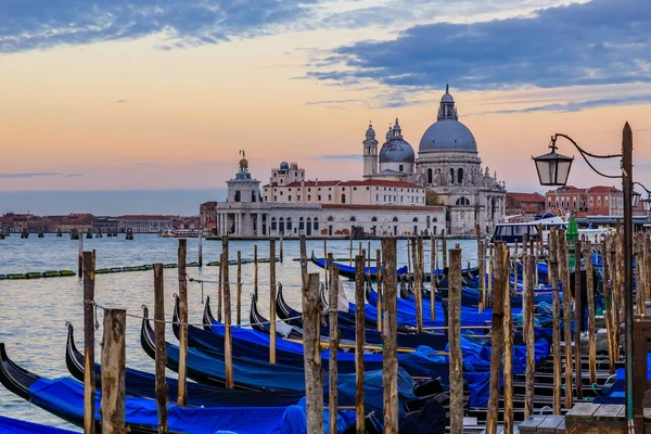 Gondolas along Grand Canal at St Marco square with Basilica of S — Stock Photo, Image