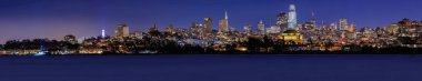 San Francisco panorama ile güzel sanatlar Sarayı ve Salesforce Kulesi ve Downtown içinde belgili tanımlık geçmiş