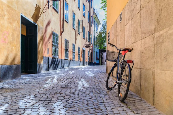 Ortaçağ geçitler ve Arnavut kaldırımlı sokakları eski şehir, Gamla Stan 