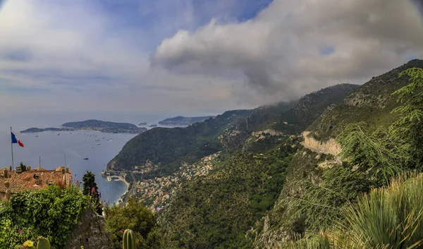 Scenic Panoramic View Mediterranean Coastline Alpes Mountains Medieval Houses Top — Stockfoto