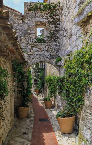 Pedra Exterior Edifícios Antigos Ruas Estreitas Pitoresca Cidade Medieval Eze — Fotografia de Stock