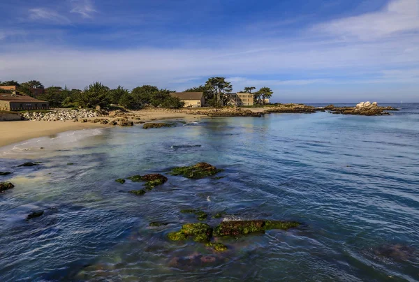 Fale Oceanu Spokojnego Upaść Klifach Wybrzeża Północnej Kalifornii Monterey — Zdjęcie stockowe