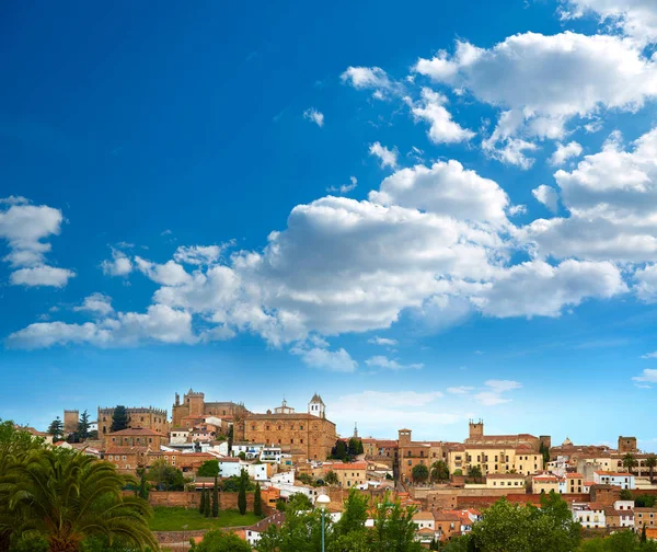 Cáceres skyline na Estremadura de Espanha — Fotografia de Stock