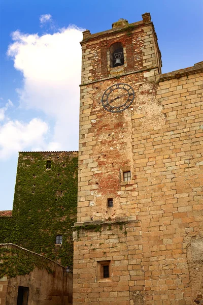 Cáceres Igreja e relógio Saint Mateo Espanha — Fotografia de Stock