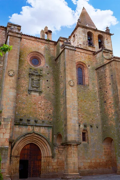 Caceres templom Santiago spanyol — Stock Fotó