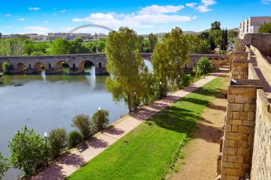 Sındaki Merida Guadiana İspanya Roma köprüsü