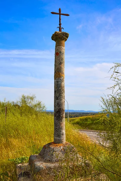 Cross near Merida at the Via de la Plata way — Stock Photo, Image