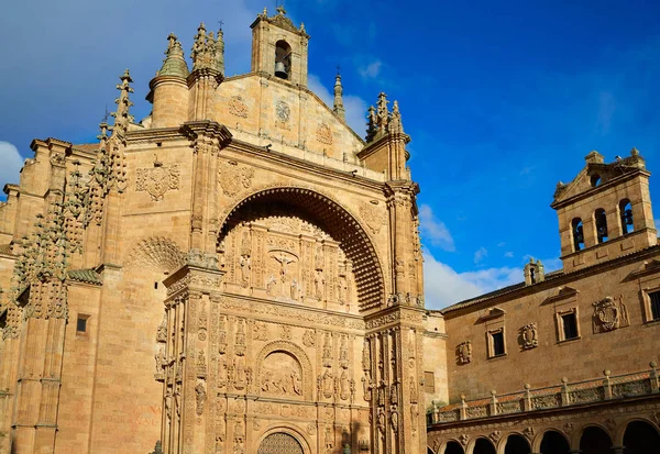 San esteban kloster in salamanca spanien — Stockfoto