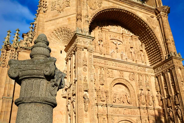 San Esteban klooster in Salamanca-Spanje — Stockfoto