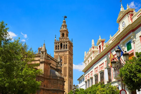 Catedral de Sevilla Torre Giralda de Sevilla — Foto de Stock
