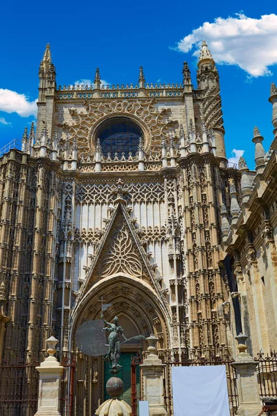 Seville cathedral Saint Christopher door Sevilla — Stock Photo, Image