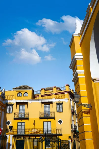 Sevilha la Macarena barrio rua em Sevilha — Fotografia de Stock