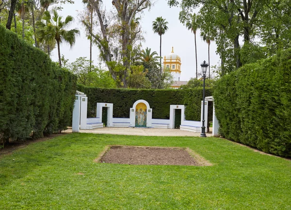 Sevilla maria luisa park kertek Spanyolország — Stock Fotó