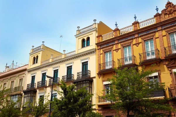 Sevilla San Fernando straat in Andalusië — Stockfoto