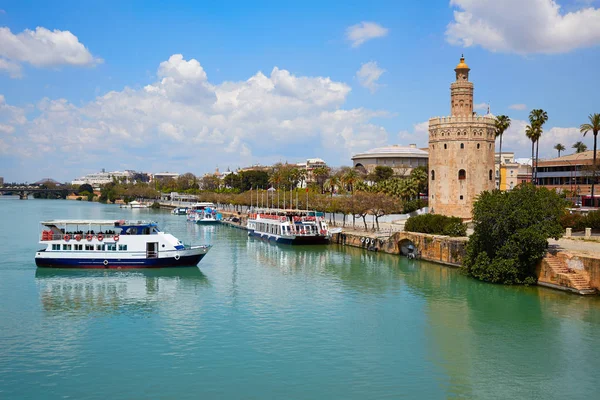 Tower Sewilli Torre del Oro w Sewilla Andaluzja — Zdjęcie stockowe