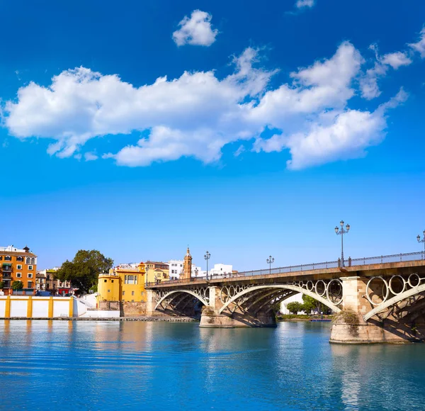 Puente Isabel Ii bridge in Triana Sevilla Andalusië — Stockfoto