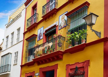 Triana barrio Seville cephe Andalusia İspanya