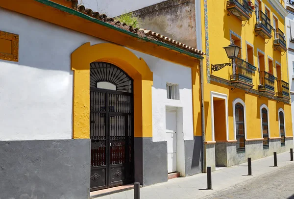 Triana barrio fachadas em Sevilha Andaluzia Espanha — Fotografia de Stock