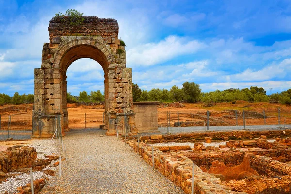 Oblouk roman Caparra ve Španělsku Extremadura — Stock fotografie