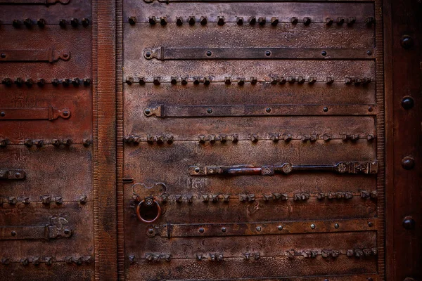 Zamora detail of old aged wood door in Spain — Stock Photo, Image