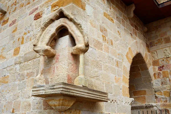 在西班牙的萨莫拉圣西普里亚诺教堂 — 图库照片