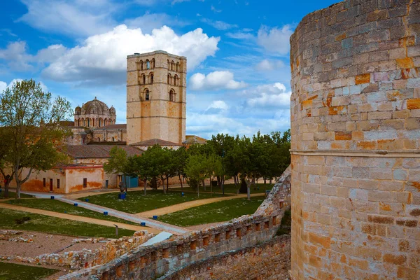 Zamora katedralen i Spanien av Via de la Plata — Stockfoto