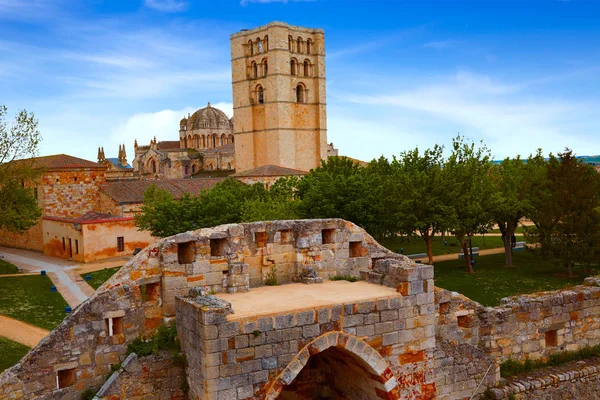 Zamora o castelo El Castillo em Espanha — Fotografia de Stock