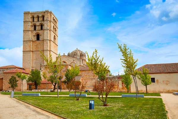 Zamora katedralen i Spanien av Via de la Plata — Stockfoto