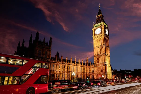 Big Ben hodinová věž s Londýn Bus — Stock fotografie