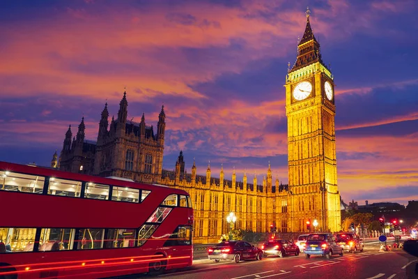 Big Ben hodinová věž s Londýn Bus — Stock fotografie