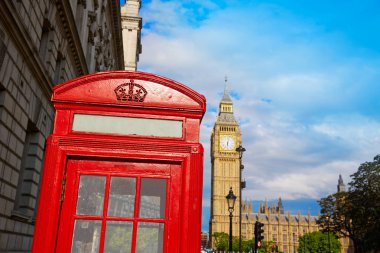 Londra İngiltere'de Big ben Saat Kulesi