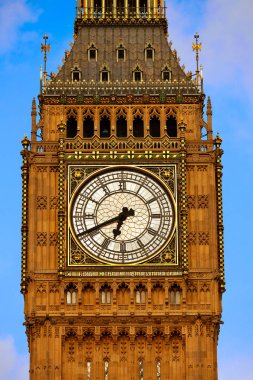 Londra İngiltere'de Big ben Saat Kulesi