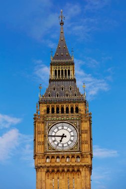 Londra İngiltere'de Big ben Saat Kulesi