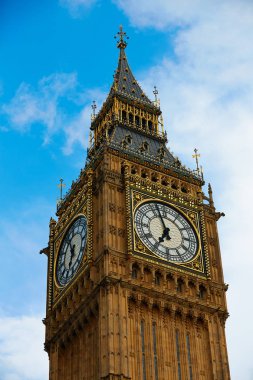 Londra İngiltere'de Big ben Saat Kulesi