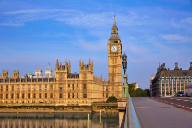 Londra İngiltere'de Big ben Saat Kulesi