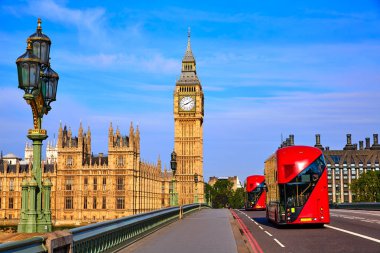 Big Ben Saat Kulesi ve Londra otobüs