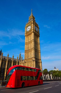 Big Ben Saat Kulesi ve Londra otobüs